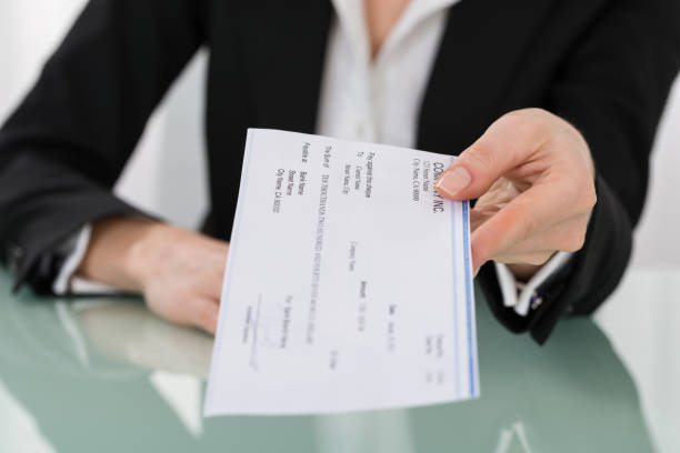 Finding Best Cheque Bounce Lawyer for Ghaziabad Court